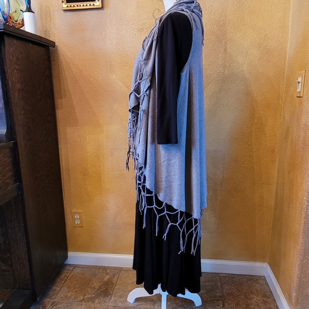 Knotted Shawl One Size - image 8